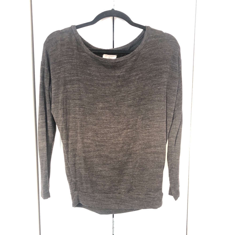 GUC Lou and grey top